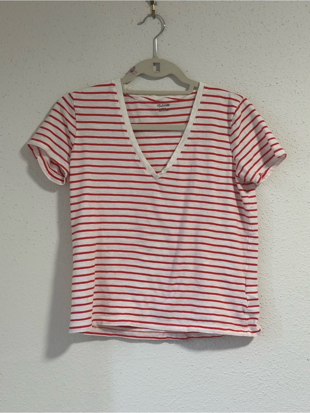 Maxwell ladies striped tee shirt shot sleeve size Small red and white